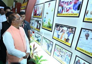 युवाओं को प्रेरित करेगी स्वतंत्रता संग्राम सेनानियों की छायाचित्र प्रदर्शनी : मुख्यमंत्री युवाओं को प्रेरित करेगी स्वतंत्रता संग्राम सेनानियों की छायाचित्र प्रदर्शनी : मुख्यमंत्री