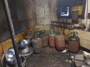  कलेक्टर डॉ. गौरव सिंह के निर्देश पर होटल व ढाबे में कार्रवाई