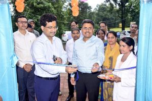 पीएम जनमन योजना के तहत करका में आयोजित शिविर में शामिल हुए प्रमुख सचिव सोनमणि बोरा