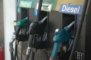 पेट्रोल पंपों के टॉयलेट एवं नलों का उचित रख रखाव करने संभागायुक्त ने दिए निर्देश