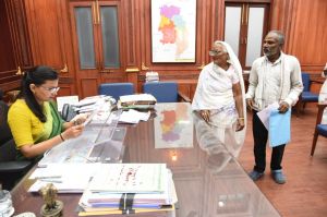 मुख्यमंत्री नोनी सशक्तिकरण सहायता योजना का लाभ दिलाने दिया आवेदन मुख्यमंत्री नोनी सशक्तिकरण सहायता योजना का लाभ दिलाने दिया आवेदन