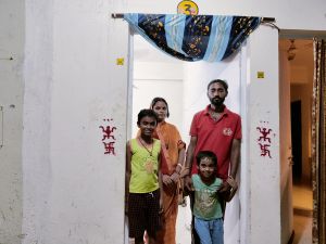 प्रधानमंत्री आवास योजना से विश्वजीत की जिंदगी में आई खुशियों की बहार प्रधानमंत्री आवास योजना से विश्वजीत की जिंदगी में आई खुशियों की बहार