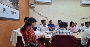   मुख्य सचिव ने संभागायुक्त और कलेक्टरों की वीडियो कॉन्फ्रेंसिंग से ली बैठक 