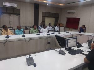 आगामी नगर पालिकाओं एवं त्रिस्तरीय पंचायत निर्वाचन के लिए राजनीतिक दलों की बैठक आगामी नगर पालिकाओं एवं त्रिस्तरीय पंचायत निर्वाचन के लिए राजनीतिक दलों की बैठक