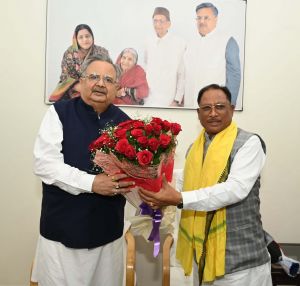 मुख्यमंत्री विष्णु देव साय ने विधानसभा अध्यक्ष डॉ. रमन सिंह को उनके जन्मदिन पर दी हार्दिक बधाई मुख्यमंत्री विष्णु देव साय ने विधानसभा अध्यक्ष डॉ. रमन सिंह को उनके जन्मदिन पर दी हार्दिक बधाई