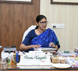  मुख्य निर्वाचन पदाधिकारी रीना बाबासाहेब कंगाले ने राजनीतिक दलों के प्रतिनिधियों की ली बैठक