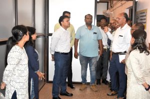  कलेक्टर ने दल्लीराजहरा के कोंडे पावर हाउस में  100 बिस्तर अस्पताल का किया निरीक्षण 