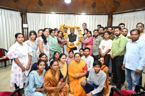 अब किसी के साथ नहीं होगा अन्याय, आपके साथ हमेशा खड़ी है हमारी सरकार : मुख्यमंत्री अब किसी के साथ नहीं होगा अन्याय, आपके साथ हमेशा खड़ी है हमारी सरकार : मुख्यमंत्री