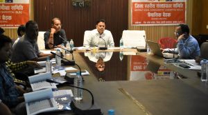  विशेष प्राथमिकता के साथ विद्यार्थियों को शिक्षा ऋण प्रदान किए जाएं: कलेक्टर श्री चन्द्रवाल 