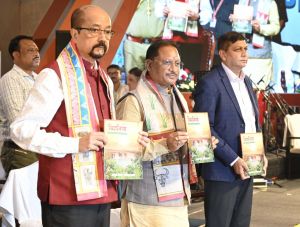 अपनी विरासत को सहेजते हुए छत्तीसगढ़ को अग्रणी राज्य बनाने का संकल्प लें: राज्यपाल रमेन डेका अपनी विरासत को सहेजते हुए छत्तीसगढ़ को अग्रणी राज्य बनाने का संकल्प लें: राज्यपाल रमेन डेका