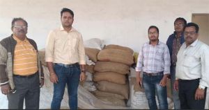 ग्राम सिंघनपुर में 24 क्विंटल अवैध धान जब्त ग्राम सिंघनपुर में 24 क्विंटल अवैध धान जब्त