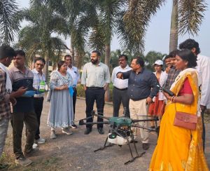 ड्रोन दीदी बनकर प्रीतमा के सपनों को मिली उड़ान ड्रोन दीदी बनकर प्रीतमा के सपनों को मिली उड़ान