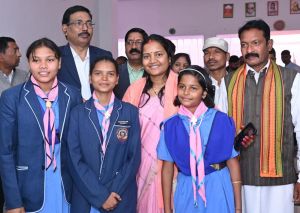  युवाओं के नेतृत्व क्षमता का विकास करता है युवा संसद- मंत्री लक्ष्मी राजवाड़े