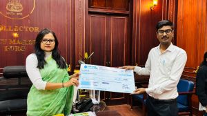 मेधावी दिव्यांग छात्र-छात्राओं को मिली प्रोत्साहन राशि