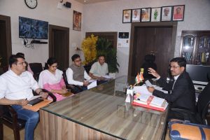 कलेक्टर ने की धान खरीदी की समीक्षा कलेक्टर ने की धान खरीदी की समीक्षा