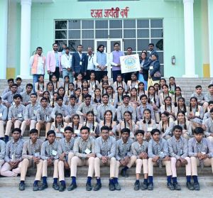 स्कूली बच्चों का विधानसभा का शैक्षणिक भ्रमण स्कूली बच्चों का विधानसभा का शैक्षणिक भ्रमण