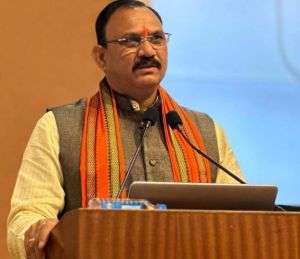 आम जन के स्वास्थ्य को ध्यान में रखते हुए निस्वार्थ भाव से काम करें अधिकारी व चिकित्सकःस्वास्थ्य मंत्री आम जन के स्वास्थ्य को ध्यान में रखते हुए निस्वार्थ भाव से काम करें अधिकारी व चिकित्सकःस्वास्थ्य मंत्री