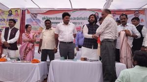 आरंग ब्लाॅक के कृषक सम्मेलन में "विष्णु की पाती" पाकर किसानों में उमंग एवं उत्साह आरंग ब्लाॅक के कृषक सम्मेलन में "विष्णु की पाती" पाकर किसानों में उमंग एवं उत्साह