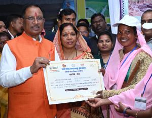  अटल जी के सुशासन के आदर्शों के अनुरूप छत्तीसगढ़ को संवारने के लिए हम सभी दृढ़संकल्पित - मुख्यमंत्री श्री साय