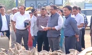 अपर मुख्य सचिव ने शासकीय योजनाओं का जाना हाल