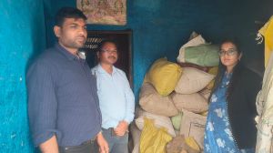  फिर कार्रवाई, तीन कोचियों से 101 क्विंटल धान जब्त