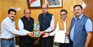  राज्यपाल श्री डेका को मिला फ्लावर शो का आमंत्रण