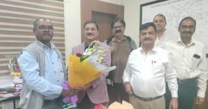  पॉवर कंपनीज रायपुर क्षेत्र के कार्यपालक निदेशक जे एस नेताम को स्थानांतरण उपरान्त दी गई विदाई 