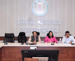  कलेक्टर ने जल संरक्षण एवं संवर्धन की कार्ययोजना तैयार करने के लिए अधिकारियों की ली बैठक