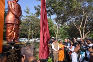  स्वतंत्रता सेनानी पंडित लखन लाल मिश्र के प्रतिमा का हुआ अनावरण