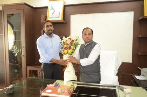 कलेक्टर ने नगर पालिका निगम रायपुर में प्रशासक के रूप में किया पदभार ग्रहण