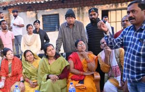  मंत्री श्रीमती राजवाड़े ने नगर पंचायत भटगांव के वार्डों का किया सघन निरीक्षण