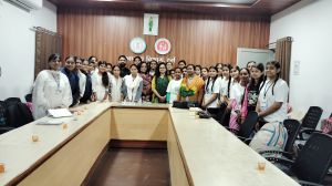 युवोदय किशोरी स्वयं सेवकों को मातृत्व एवं शिशु स्वास्थ्य के संबंध दी गई जानकारी युवोदय किशोरी स्वयं सेवकों को मातृत्व एवं शिशु स्वास्थ्य के संबंध दी गई जानकारी