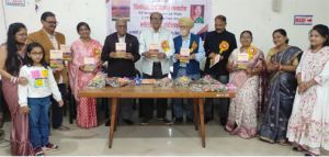  लेखिका डॉ. नलिनी के निबंध संग्रह 'सांस्कृतिक  संचेतना' का विमोचन 