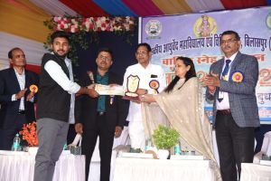 आयुर्वेद महाविद्यालय में वार्षिक उत्सव उमंग का आयोजन