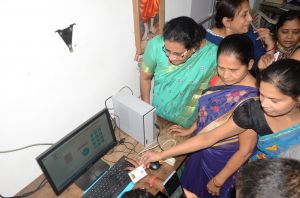 कलेक्टोरेट में बायोमेट्रिक अटेंडेंस सिस्टम से दर्ज हो रही उपस्थिति कलेक्टोरेट में बायोमेट्रिक अटेंडेंस सिस्टम से दर्ज हो रही उपस्थिति