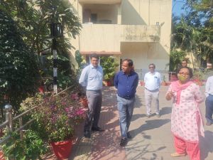 कलेक्टर ने किया मतस्य और पीएचई विभाग का औचक निरीक्षण कलेक्टर ने किया मतस्य और पीएचई विभाग का औचक निरीक्षण