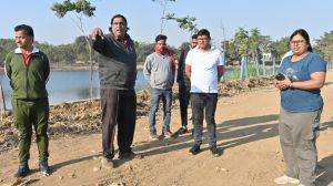 प्रातः 6 बजे सफाई व्यवस्था एवं तालाबो का औचक निरीक्षण करने पहुचें आयुक्त प्रातः 6 बजे सफाई व्यवस्था एवं तालाबो का औचक निरीक्षण करने पहुचें आयुक्त