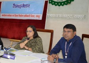 सामान्य प्रेक्षक की उपस्थिति में हुआ ईवीएम का रेंडमाईजेशन