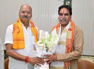  भाजपा की प्रचंड जीत जनता के विश्वास की सुनामी है जिसमें कांग्रेस के सारे भ्रष्टाचारी बह गए हैं - बृजमोहन अग्रवाल