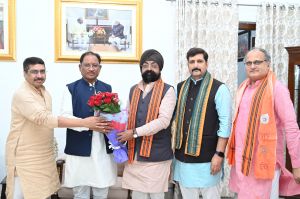 नगरीय निकाय में जीत पर सीएम साय को दी बधाई नगरीय निकाय में जीत पर सीएम साय को दी बधाई