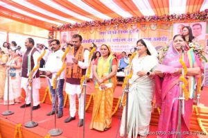 नगर निगम दुर्ग के नवनिर्वाचित महापौर एवं पार्षद गणों का शपथ ग्रहण समारोह सम्पन्न नगर निगम दुर्ग के नवनिर्वाचित महापौर एवं पार्षद गणों का शपथ ग्रहण समारोह सम्पन्न