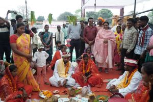 मुख्यमंत्री कन्या विवाह योजना के तहत 150 जोड़़े परिणय सूत्र में बंधे मुख्यमंत्री कन्या विवाह योजना के तहत 150 जोड़़े परिणय सूत्र में बंधे