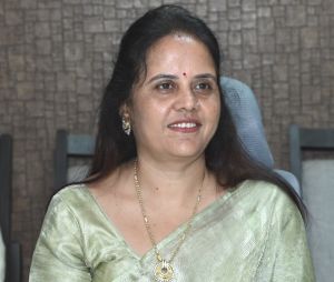 महापौर मीनल चौबे ने एमआईसी सदस्यों एवं उन्हें आबंटित विभागों की घोषणा की महापौर मीनल चौबे ने एमआईसी सदस्यों एवं उन्हें आबंटित विभागों की घोषणा की