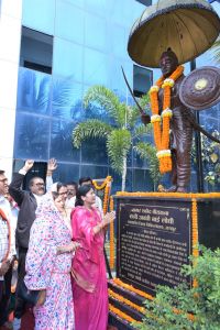 वीरांगना अवन्ति बाई लोधी को बलिदान दिवस पर महापौर मीनल चौबे ने दी आदरंजलि वीरांगना अवन्ति बाई लोधी को बलिदान दिवस पर महापौर मीनल चौबे ने दी आदरंजलि