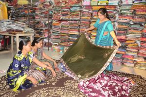 सिलाई मशीन से एसयूवी का सफर सिलाई मशीन से एसयूवी का सफर