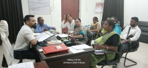 उभयलिंगी व्यक्तियों की समस्याओं पर बैठक में विचार-विमर्श उभयलिंगी व्यक्तियों की समस्याओं पर बैठक में विचार-विमर्श