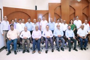 पॉवर कंपनी से ए.के.धर, जयेश बोन्डे एवं डी.एस.भगत की भावभीनी विदाई