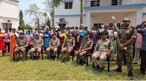 बीजापुर जिले में 50 नक्सलियों ने किया आत्मसमर्पण बीजापुर जिले में 50 नक्सलियों ने किया आत्मसमर्पण