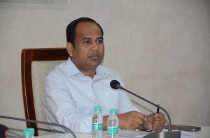 खनिज के अवैध खनन- परिवहन पर कड़ी कार्यवाही करें - डॉ गौरव सिंह खनिज के अवैध खनन- परिवहन पर कड़ी कार्यवाही करें - डॉ गौरव सिंह