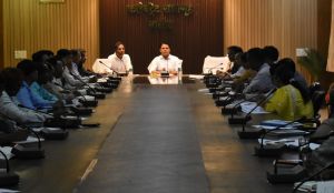 कलेक्टर ने की जल जतन अभियान के कार्यों की समीक्षा 